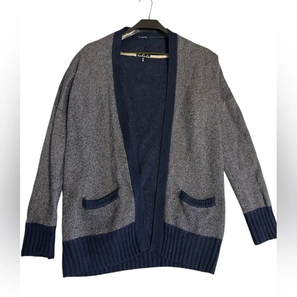 Talula Aritzia oversized baggy boyfriend cardigan size S excellent cond. - Picture 1 of 13